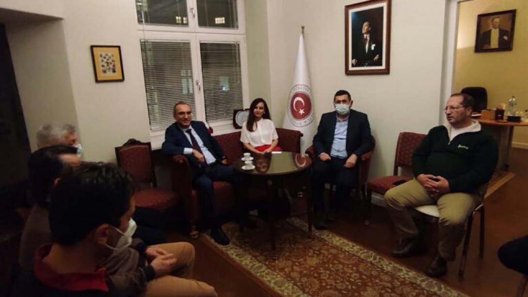 Bözüyük Mesleki ve Teknik Anadolu Lisesi Öğrenci ve Öğretmenleri, Türk Büyükelçiliği ve Ticaret Müşavirliğine ziyarette bulundular. 